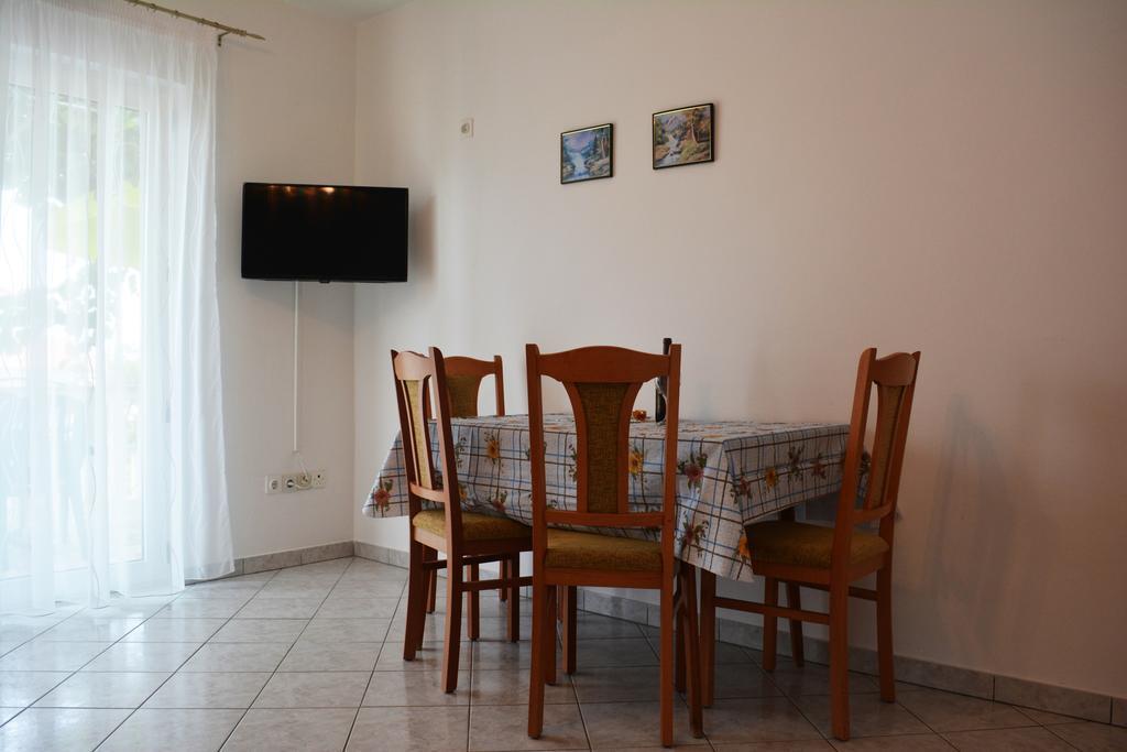 Suz-Ana Apartment Trogir Exterior photo